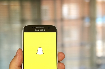 Snapchat Spectacles Hot New Gadget Gets Too Hot For One User