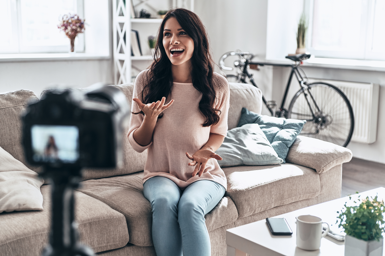 How Micro-Influencers and Micro-Businesses Can Work Together